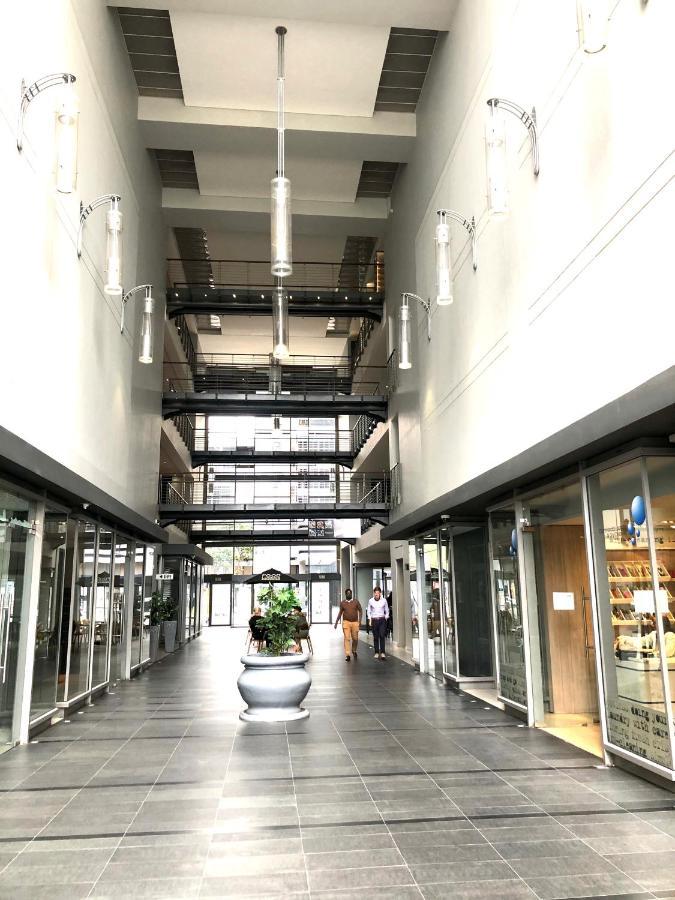 Icon Self Catering Apartment In Cape Town Near Waterfront And Cticc Eksteriør billede