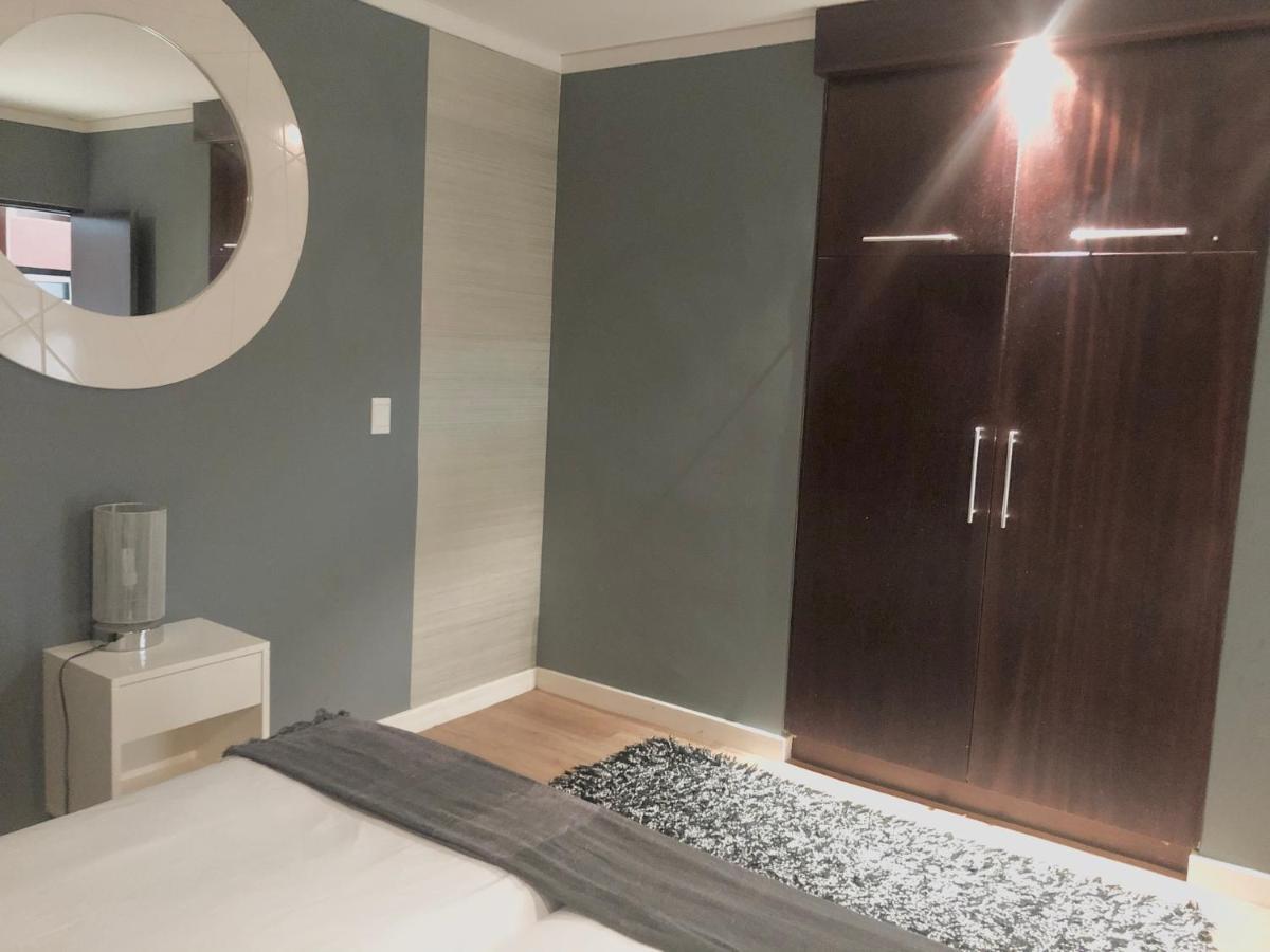 Icon Self Catering Apartment In Cape Town Near Waterfront And Cticc Eksteriør billede